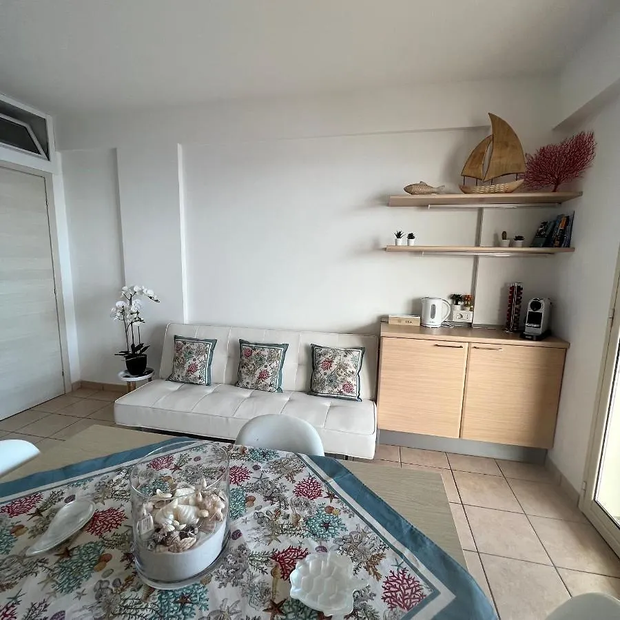 La Baia Delle Sirene Luxury Apartment Letojanni