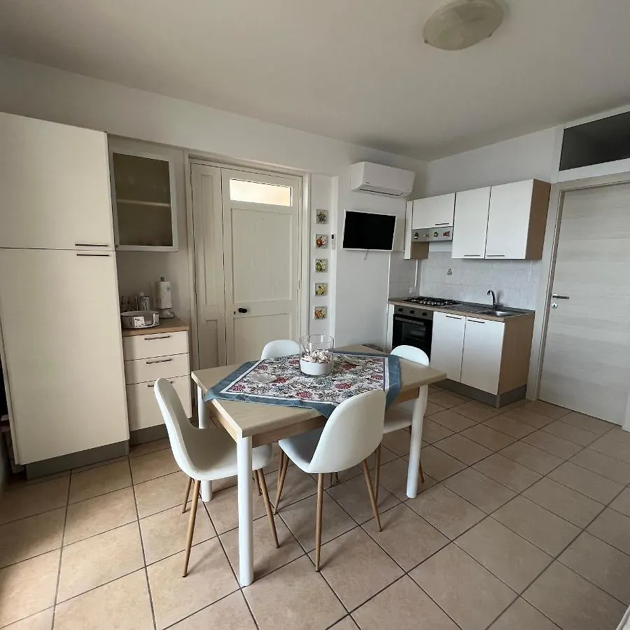 La Baia Delle Sirene Luxury Apartment Letojanni