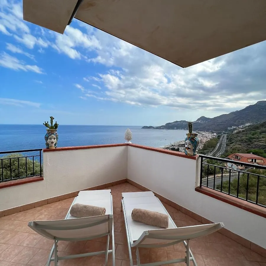 La Baia Delle Sirene Luxury Apartment Letojanni