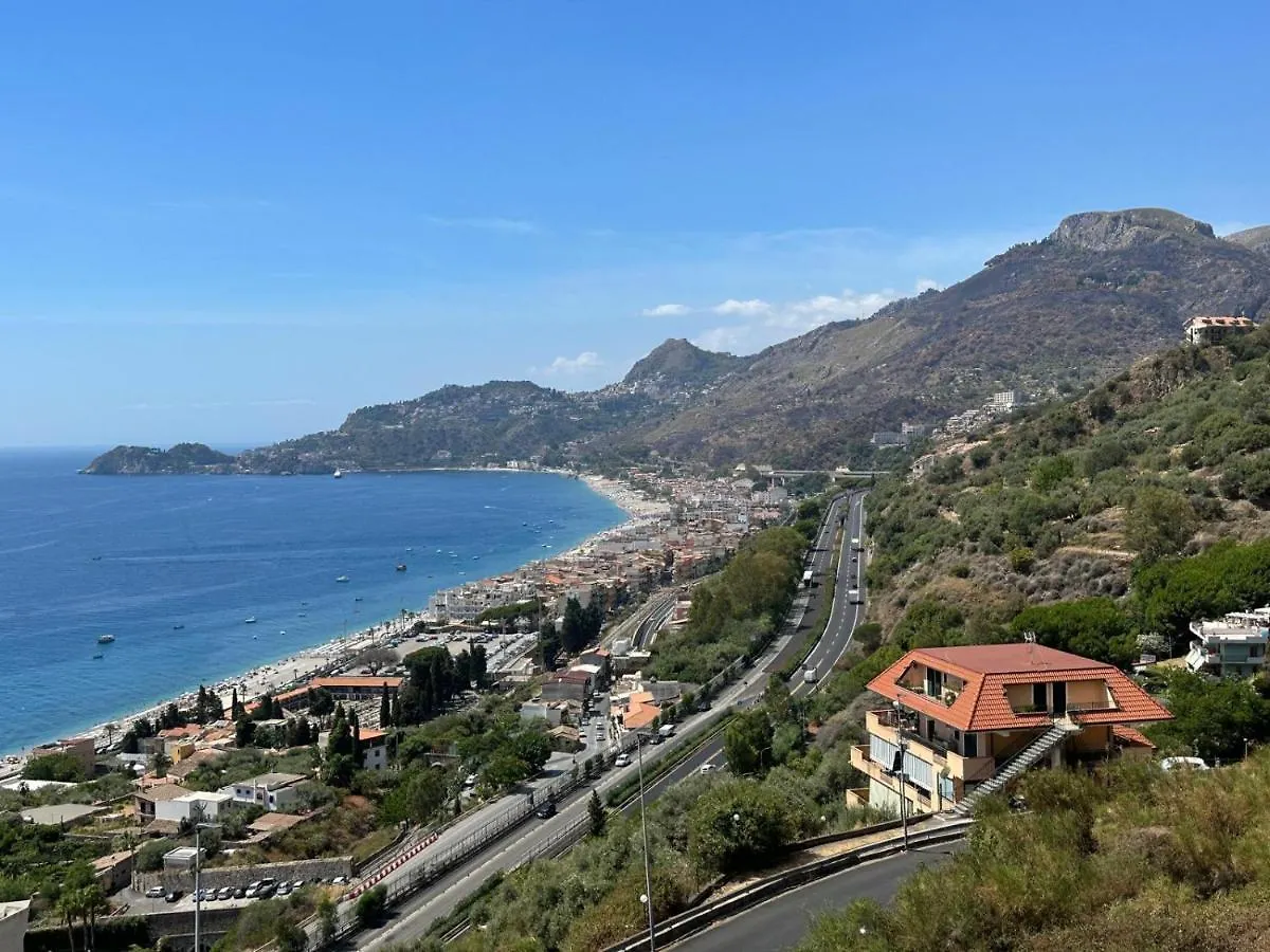 La Baia Delle Sirene Luxury Apartment location