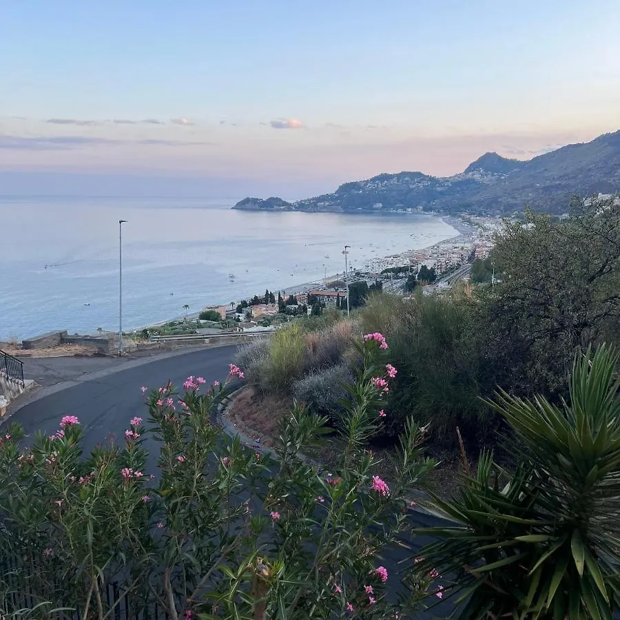 La Baia Delle Sirene Luxury Apartment Letojanni Italy