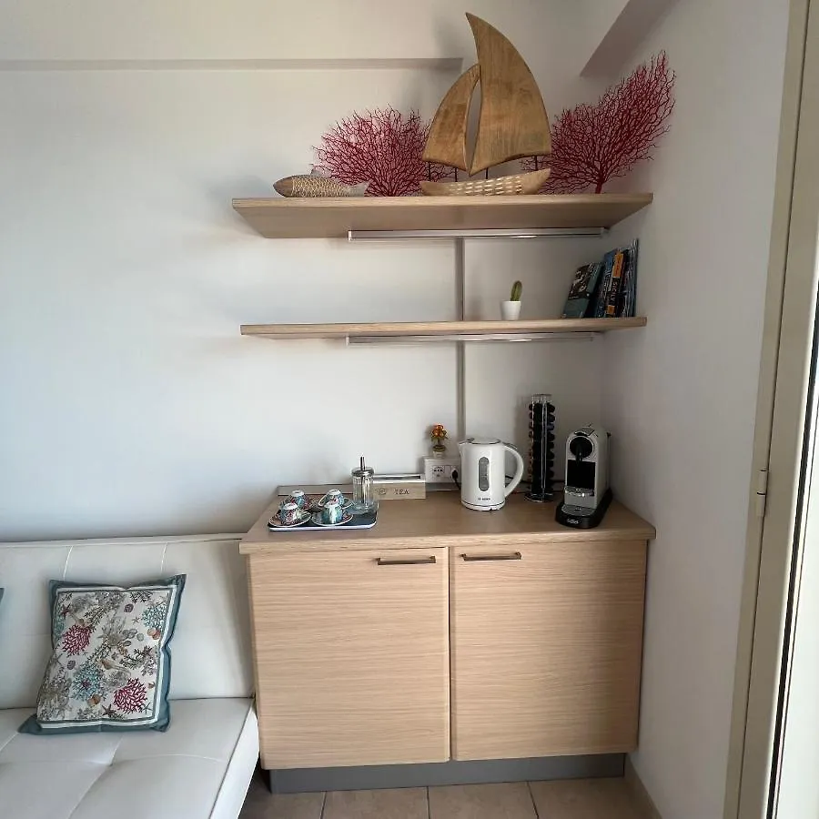 La Baia Delle Sirene Luxury Apartment Letojanni 0*,
